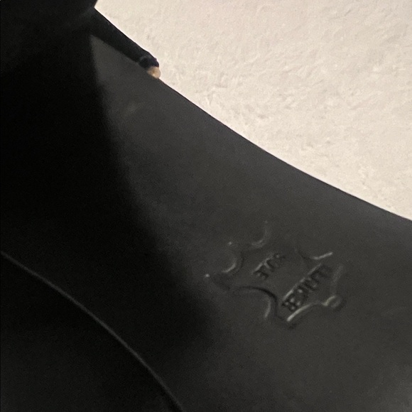 BCBG Maxazria Velvet/Satin 37/7B Black 3.5” Sexy Block Heel EUC (N) - Picture 12 of 16